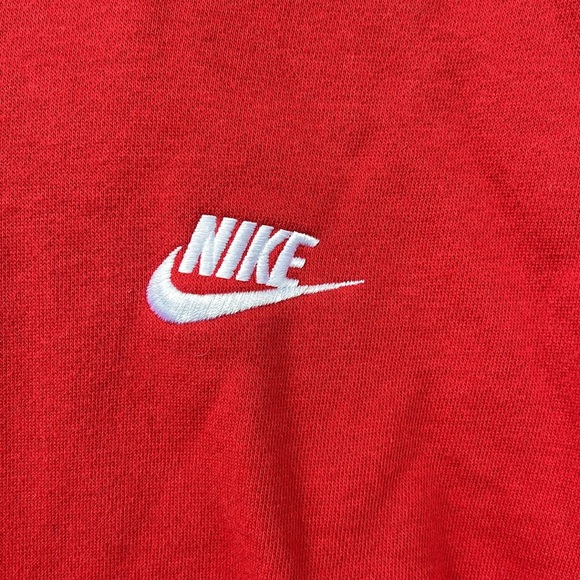 Red Nike hoodie size Large - Picture 2 of 4